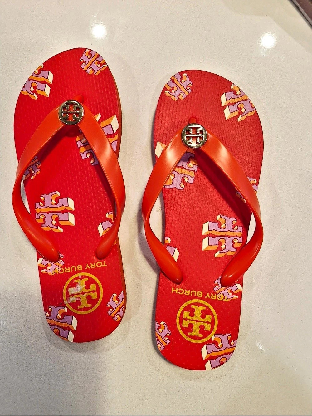 Tory Burch Logo Rubber Flip Flop Sandals Red size 6